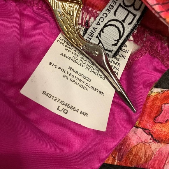 BECCA by Rebecca Virtue Floral Halter Bikini Top Pink Basket Weave Resin Center - Picture 11 of 11